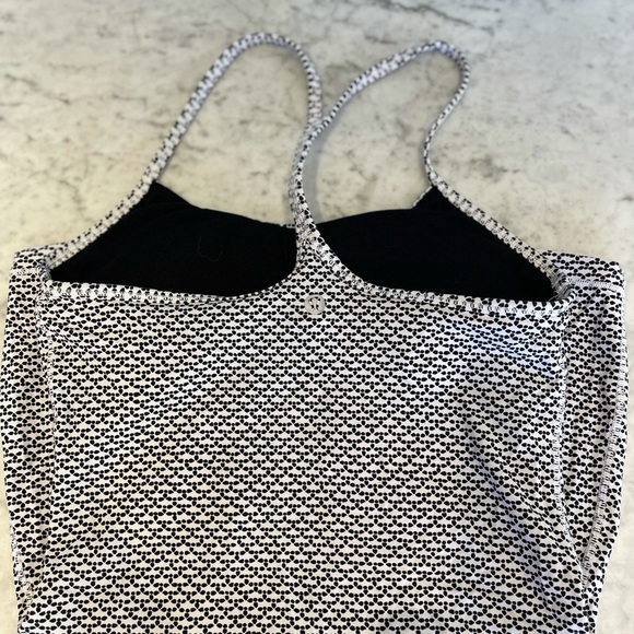 Lululemon Razorback tank - Picture 10 of 10
